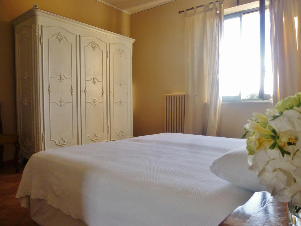 Tenuta Ajrale Vigone Cameră foto